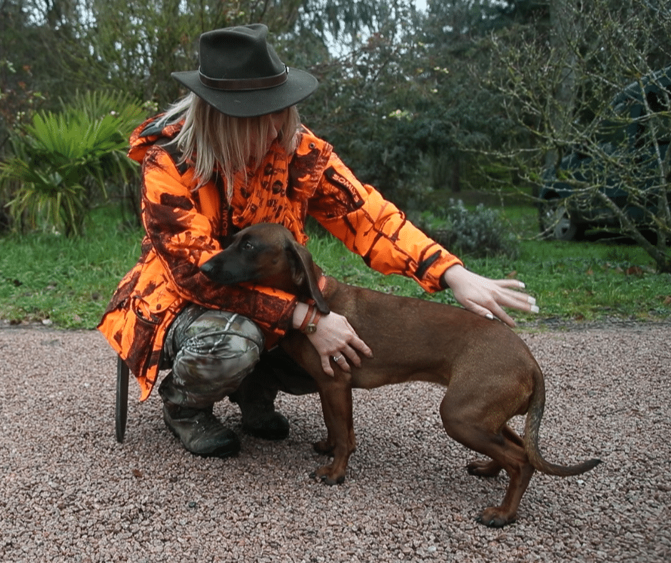 Femme et chasse